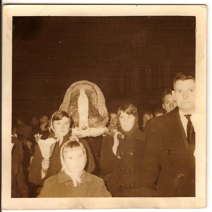 Procession 1